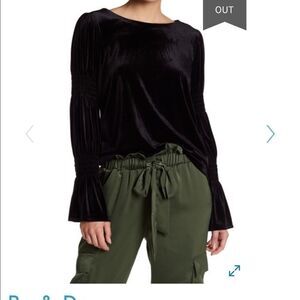 Ro & De smocked sleeve black velvet shirt, small